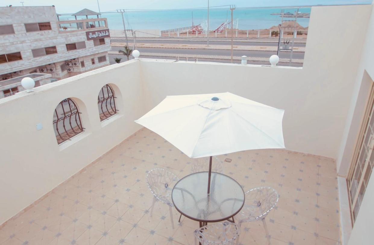 雷伊斯 Arees Beach酒店 外观 照片
